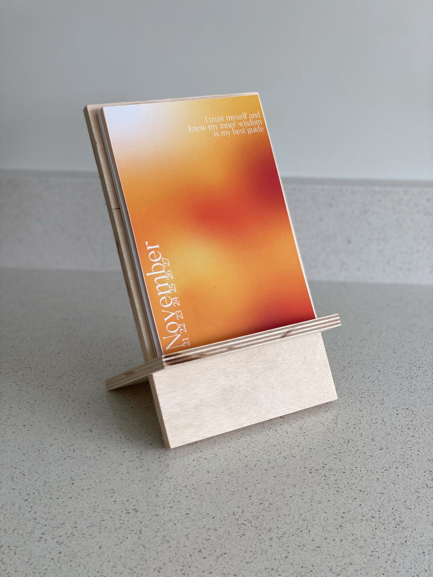 Weekly Affirmation Gradient Calendar